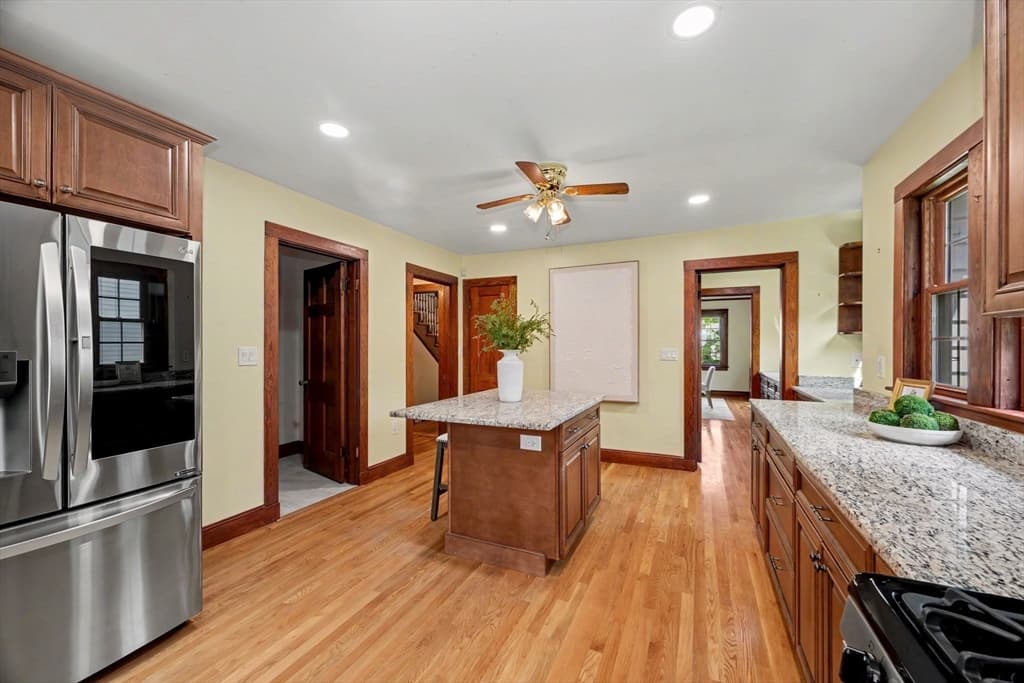 15 Eden St, Framingham MA 01702 photo 14