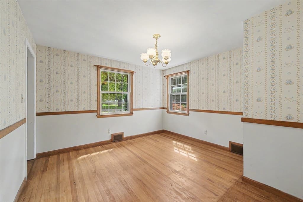 10 Raymond Dr, Wilbraham MA 01095 photo 8