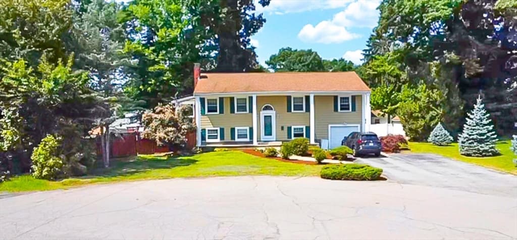 29 Rockland Cir, Brockton MA 02301 photo 3