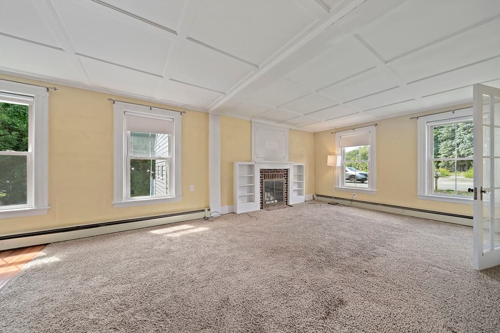 131 Pleasant Valley St, Methuen MA 01844 photo 12