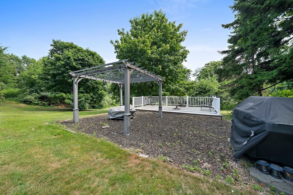 131 Pleasant Valley St, Methuen MA 01844 photo 31