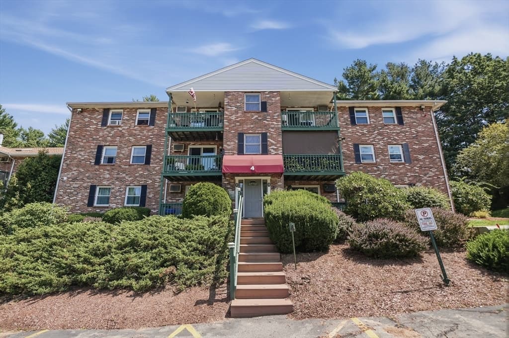 75 Huntoon Memorial Highway # 12, Leicester MA 01524