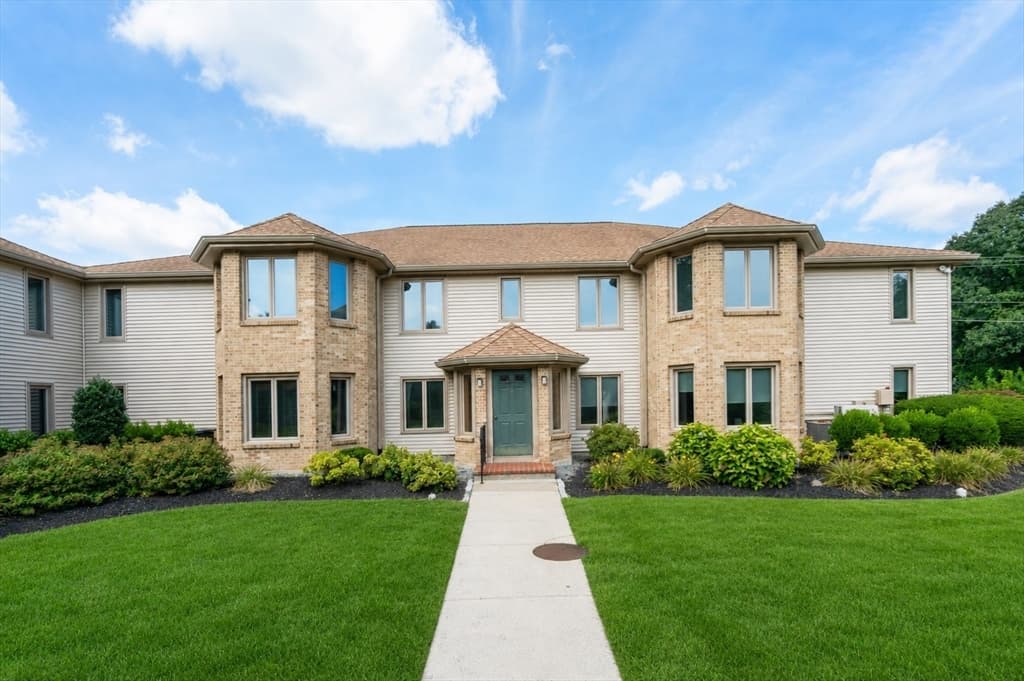 108 Norton Avenue # 22, Easton MA 02334