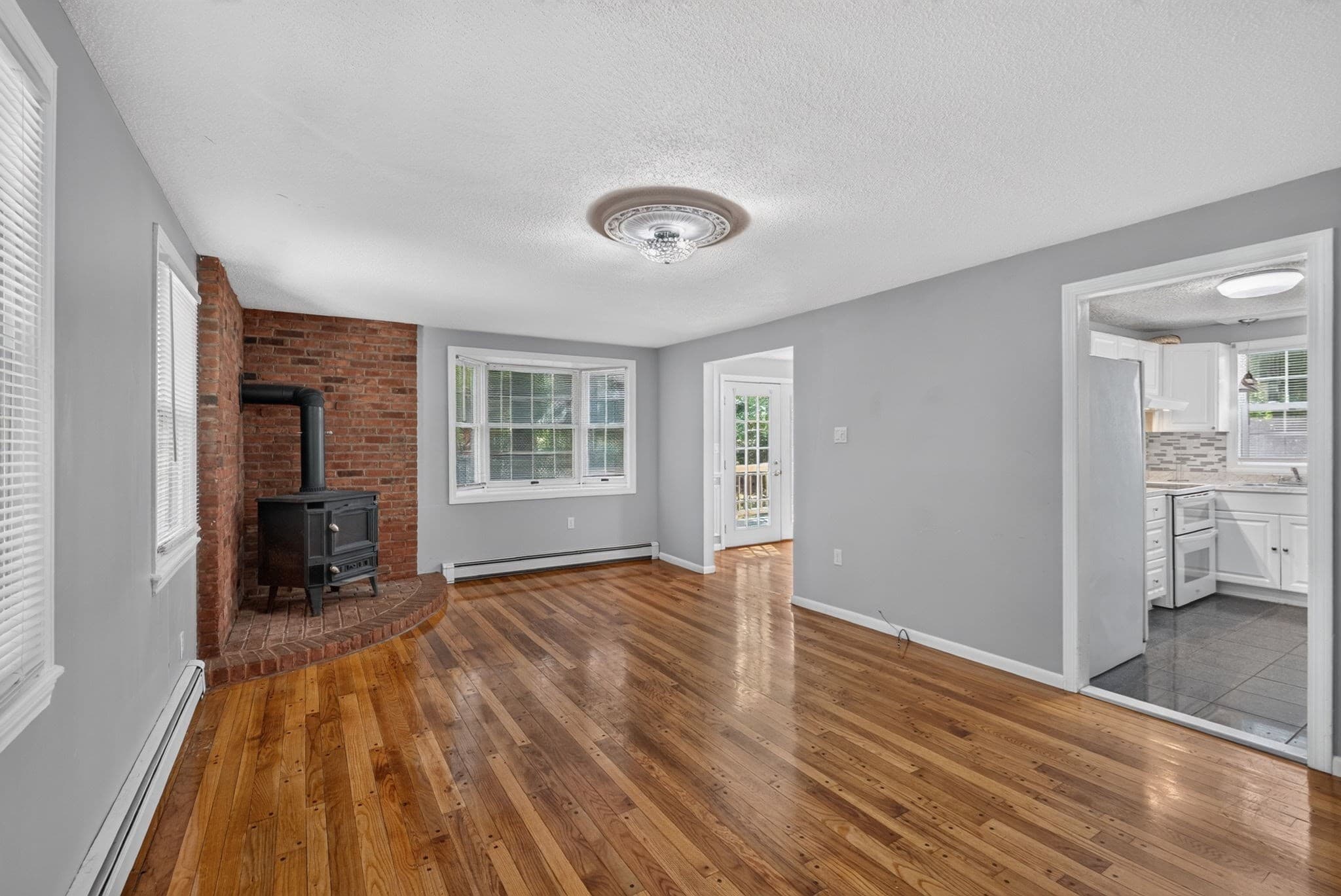 Multi Family at 474-476 Franklin Street, Mansfield MA 02048, Mansfield, photo 3 of 32