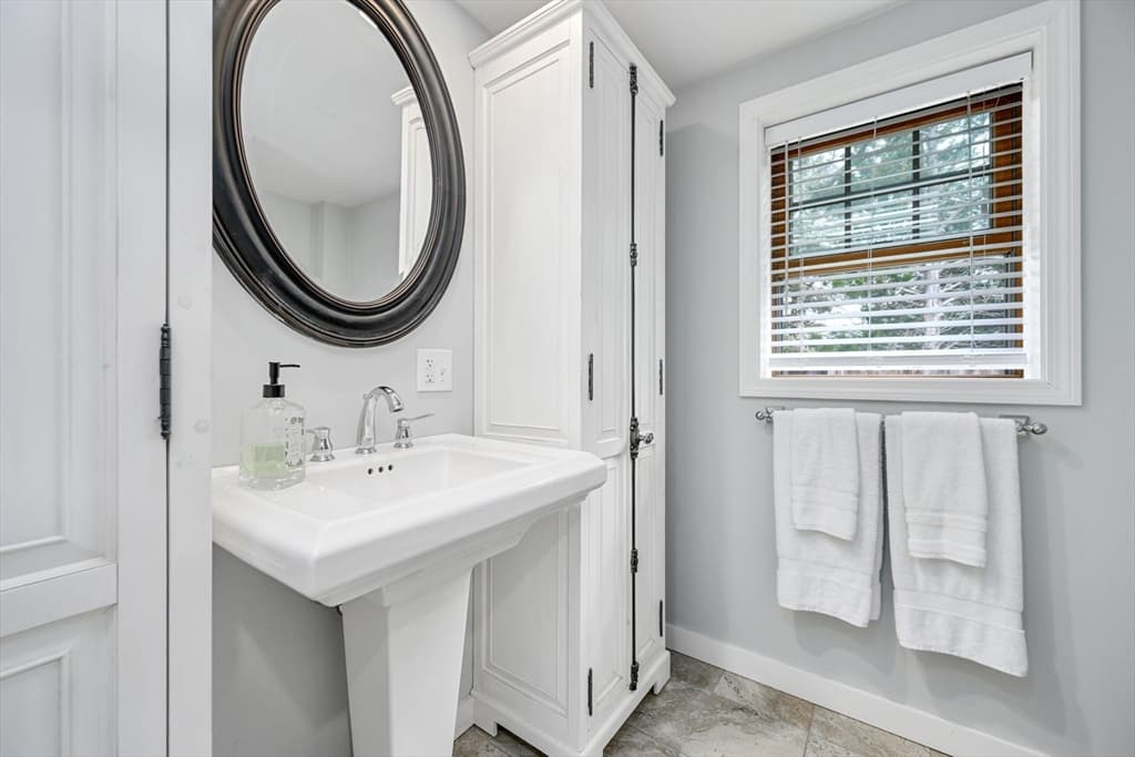 134 School St, Barnstable MA 02635 photo 25