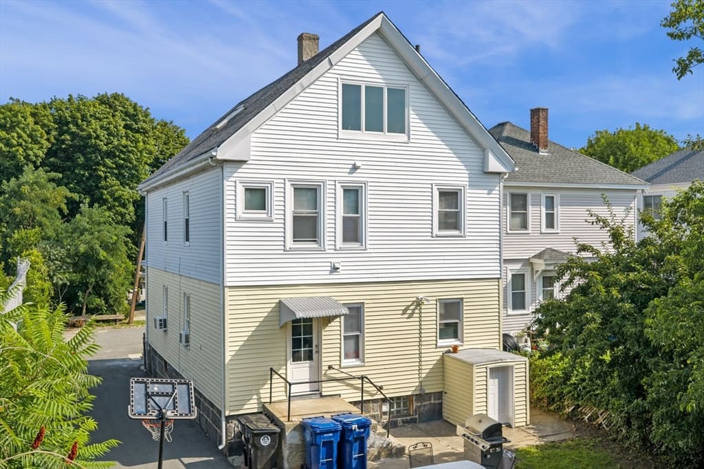 53 Cedar Street, Salem MA 01970 photo 3