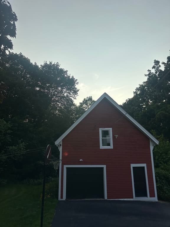 90 Locust Ave, Worcester MA 01604 photo 5