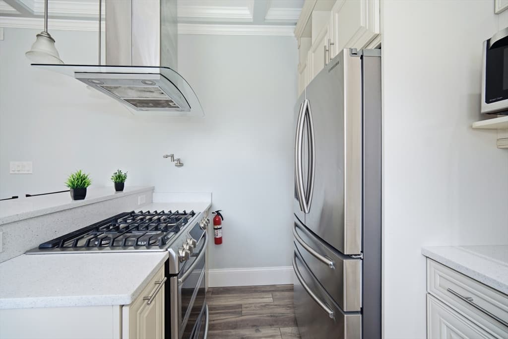 63 Orange St, Chelsea MA 02150 photo 15
