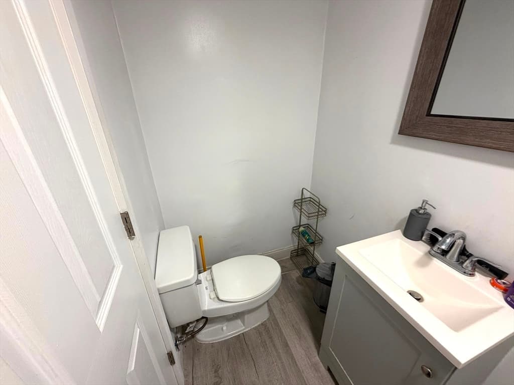 40 Neal St, Walpole MA 02081 photo 17