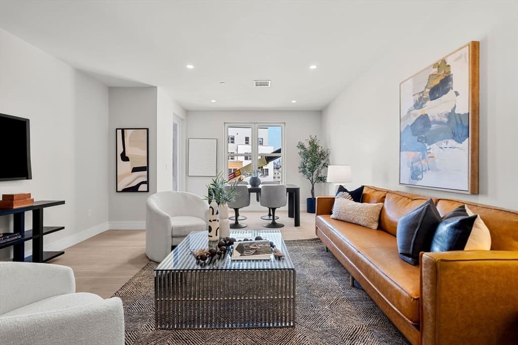 27 Guild Street # 107, Boston MA 02119