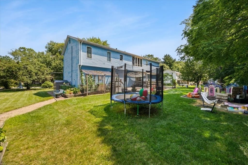 159 Greensboro Rd, Dedham MA 02026 photo 23