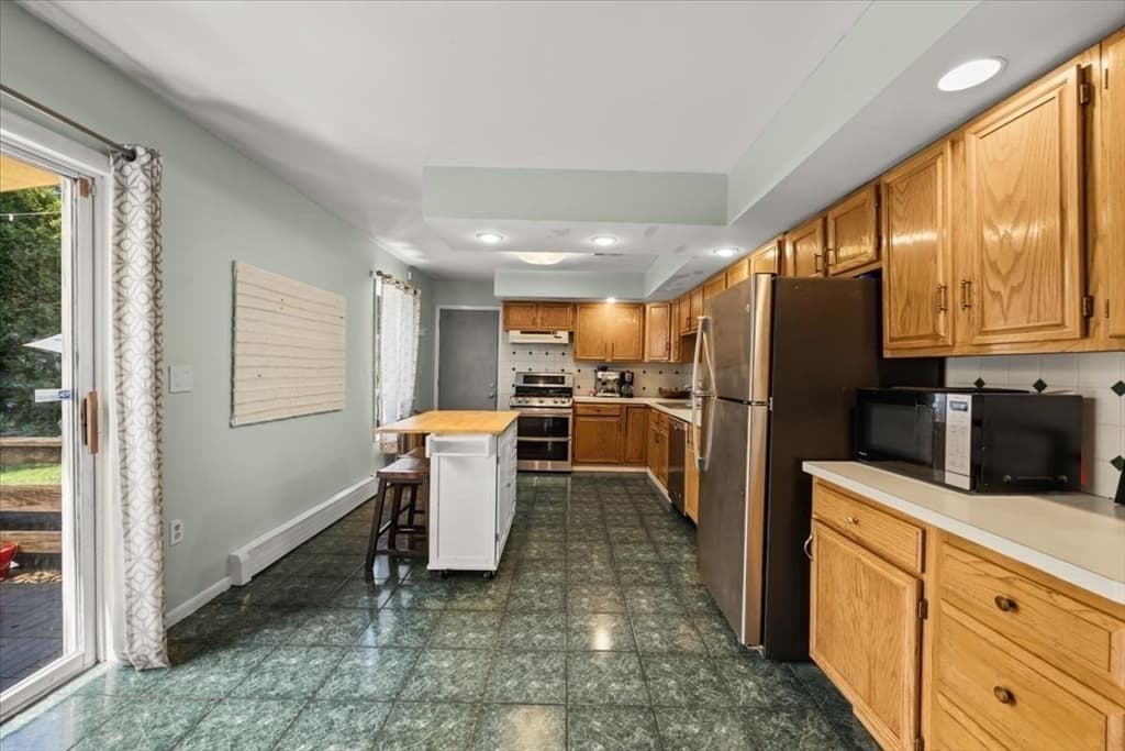 159 Greensboro Rd, Dedham MA 02026 photo 6