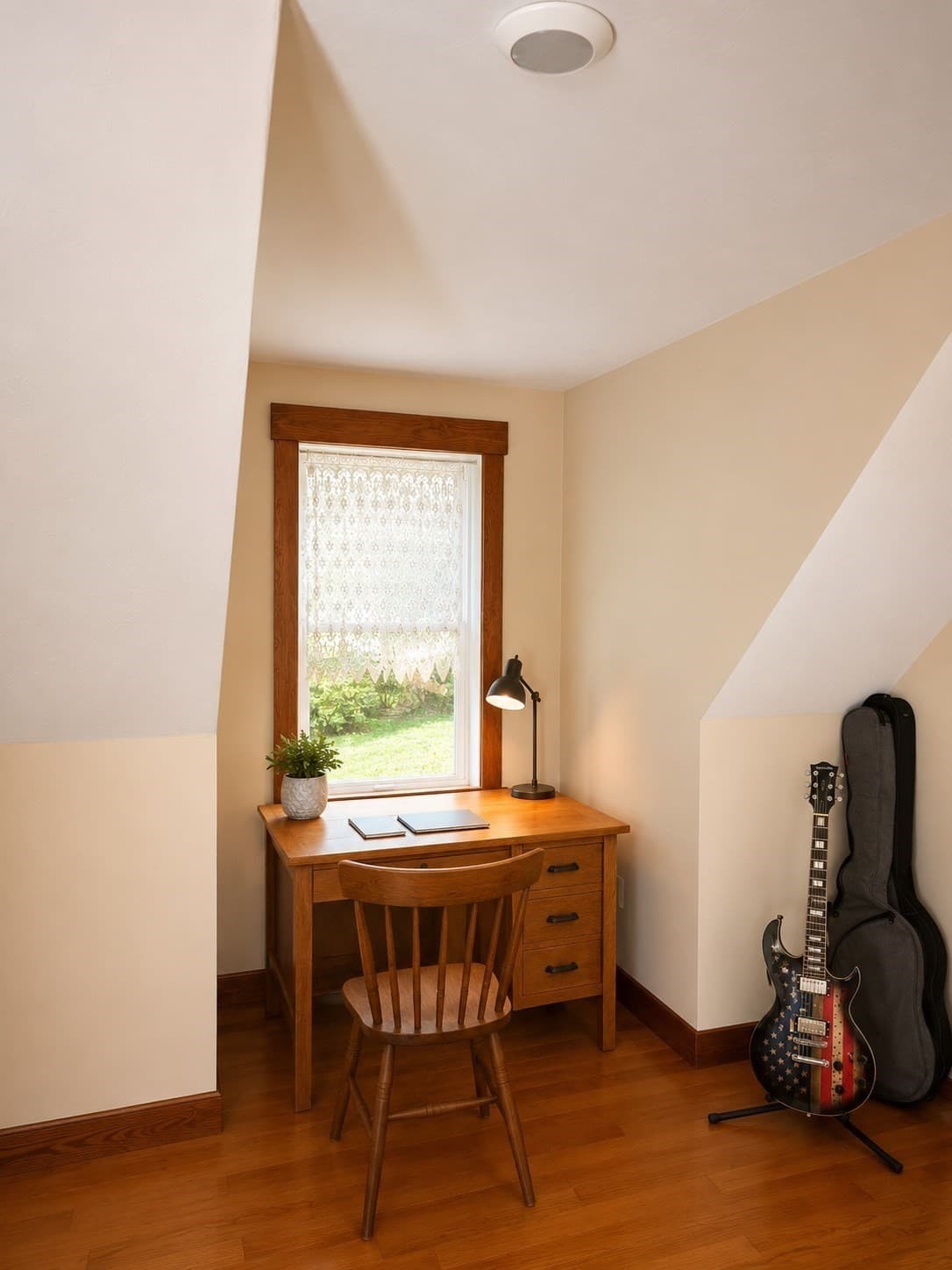 Single Family Residence at 351 Hartford Ave E, Uxbridge MA 01569, Uxbridge, photo 12 of 24