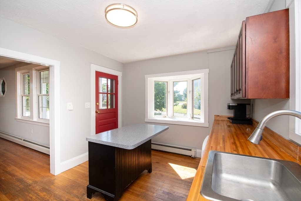 364 Alden Rd, Fairhaven MA 02719 photo 7