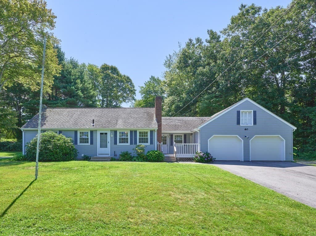 60 Burbank Rd, Sutton MA 01590