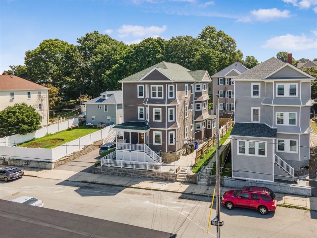 68 Liberty St, Fall River MA 02724 photo 2
