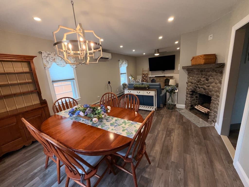 446 Lindsey St, Attleboro MA 02703 photo 5