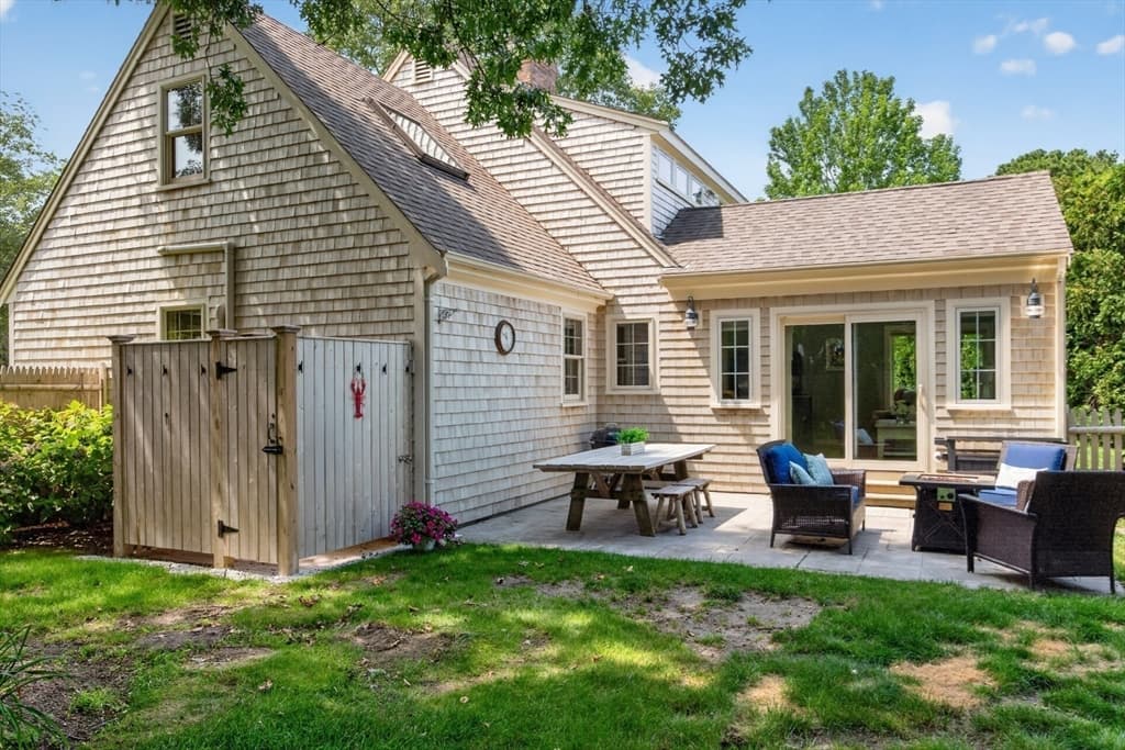 10 Bray Farm Rd S, Yarmouth MA 02675 photo 3