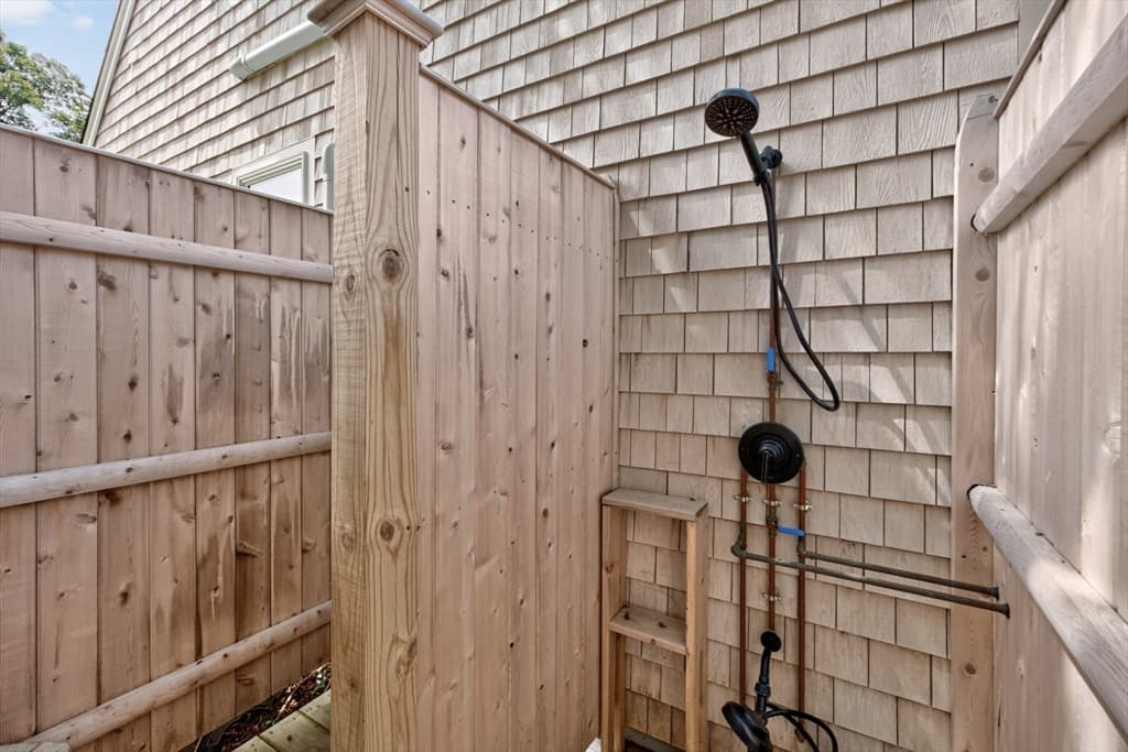 10 Bray Farm Rd S, Yarmouth MA 02675 photo 4