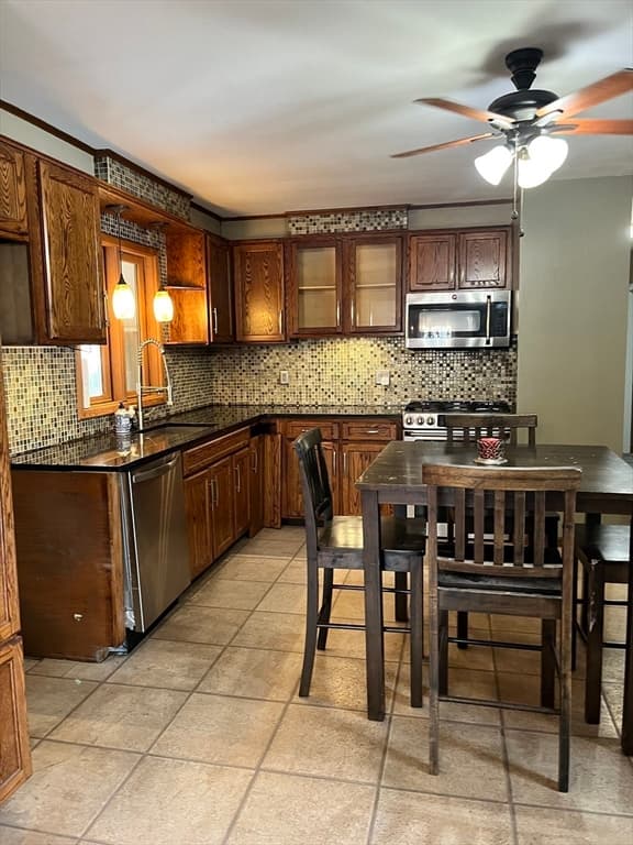 91 Pageotte St, Acushnet MA 02743 photo 4