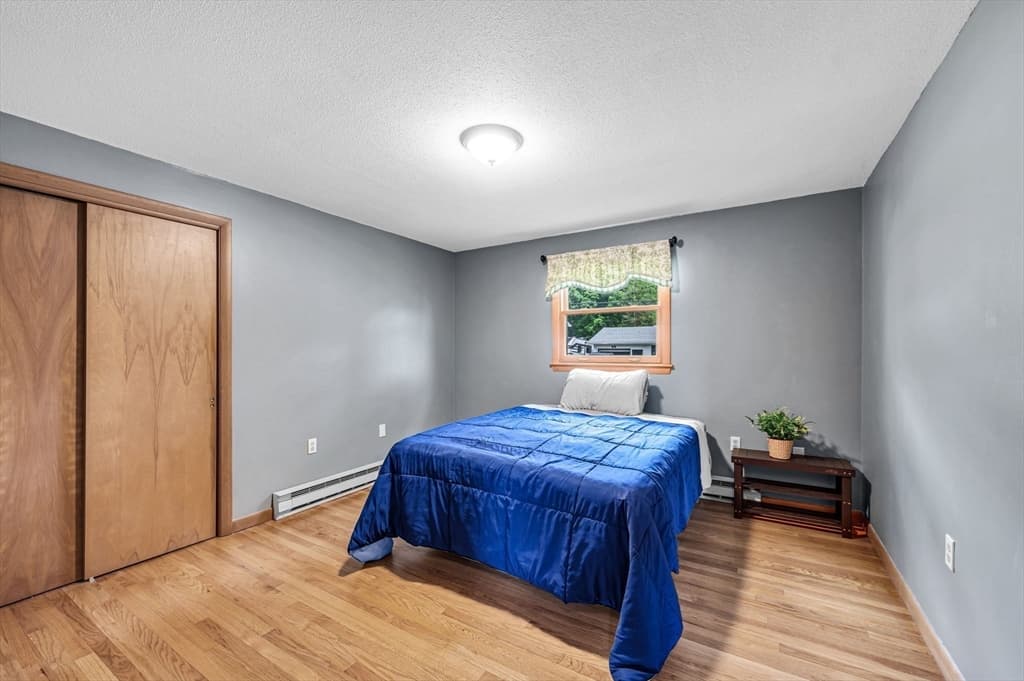 17 Breton Ln, Holyoke MA 01040 photo 29