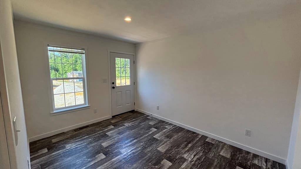 Single Family Residence at 3 Rose Lane, Sturbridge MA 01566, Sturbridge, photo 7 of 13