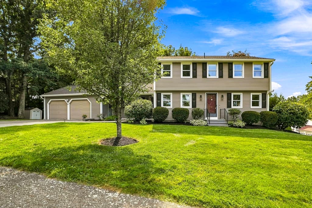31 Lexington Road, Shrewsbury MA 01545