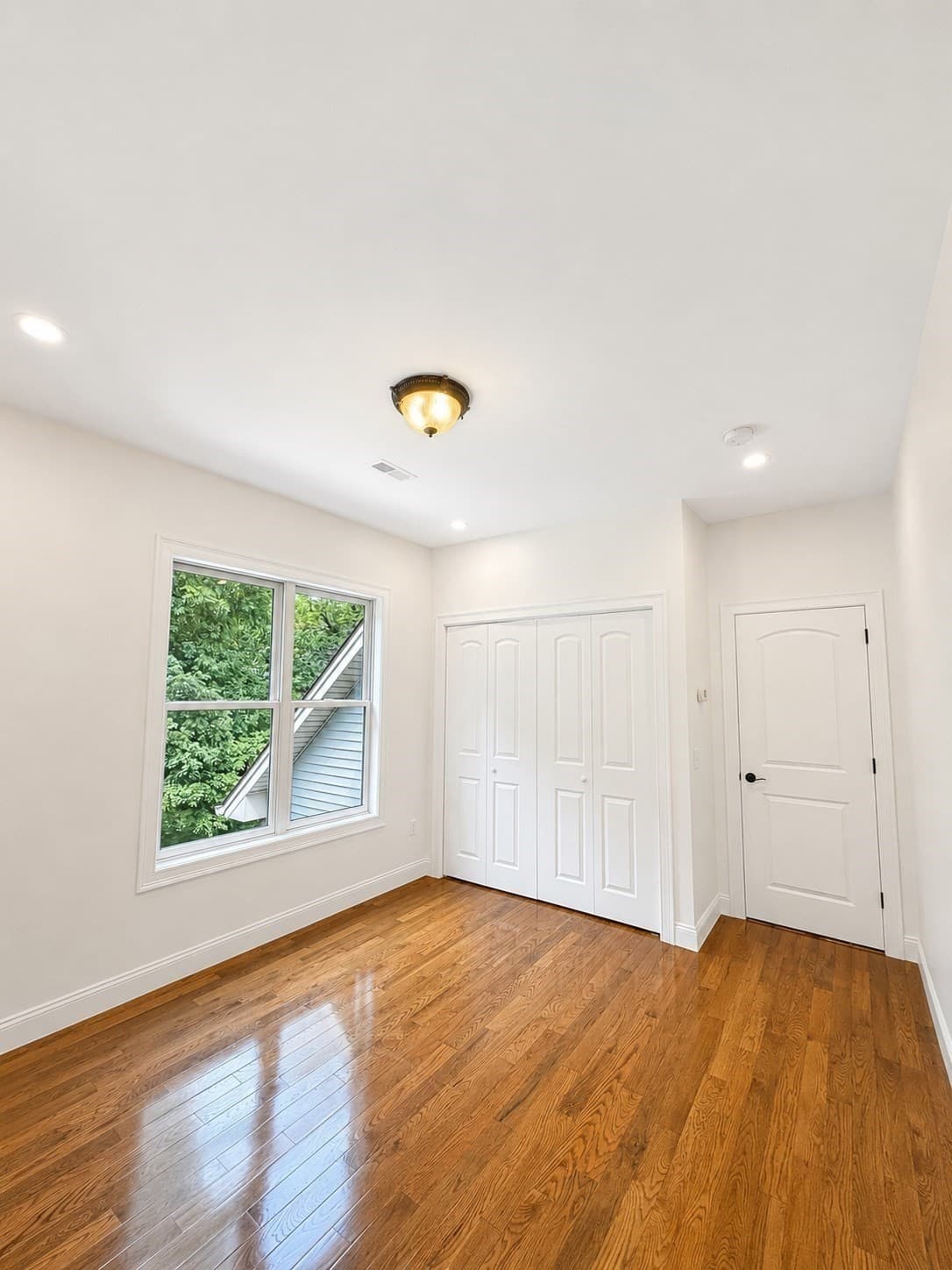 Single Family Residence at 71 Bear Hole Rd, West Springfield MA 01089, West Springfield, photo 17 of 38