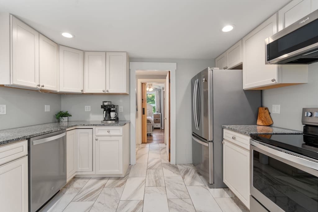 42 Pine Swamp, Cumberland RI 02864 photo 13
