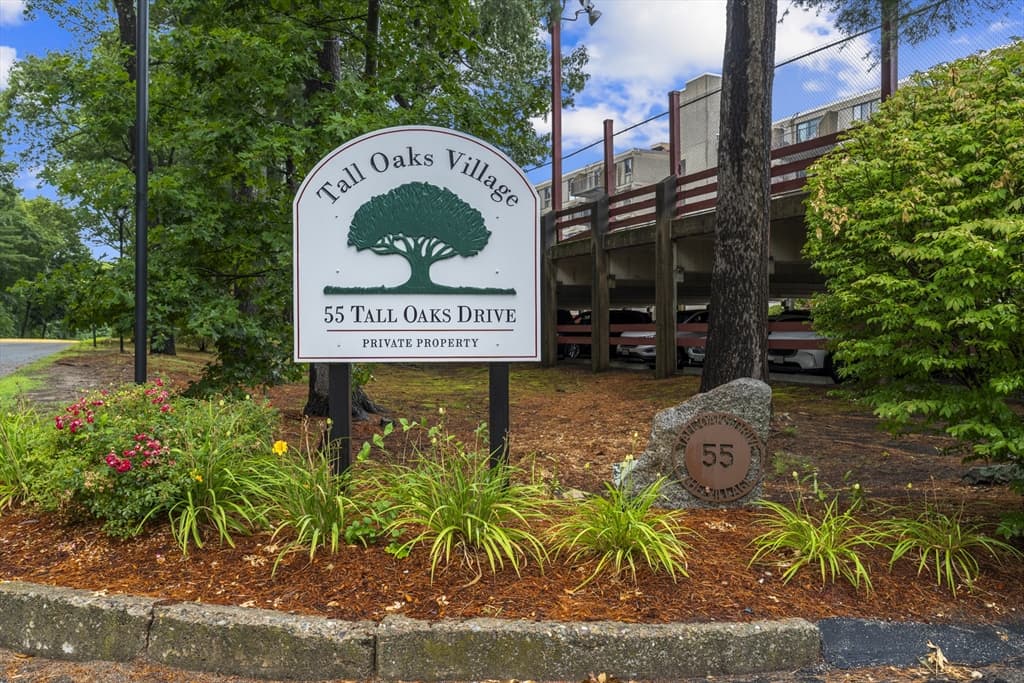 55 Tall Oaks Drive # 705, Weymouth MA 02190