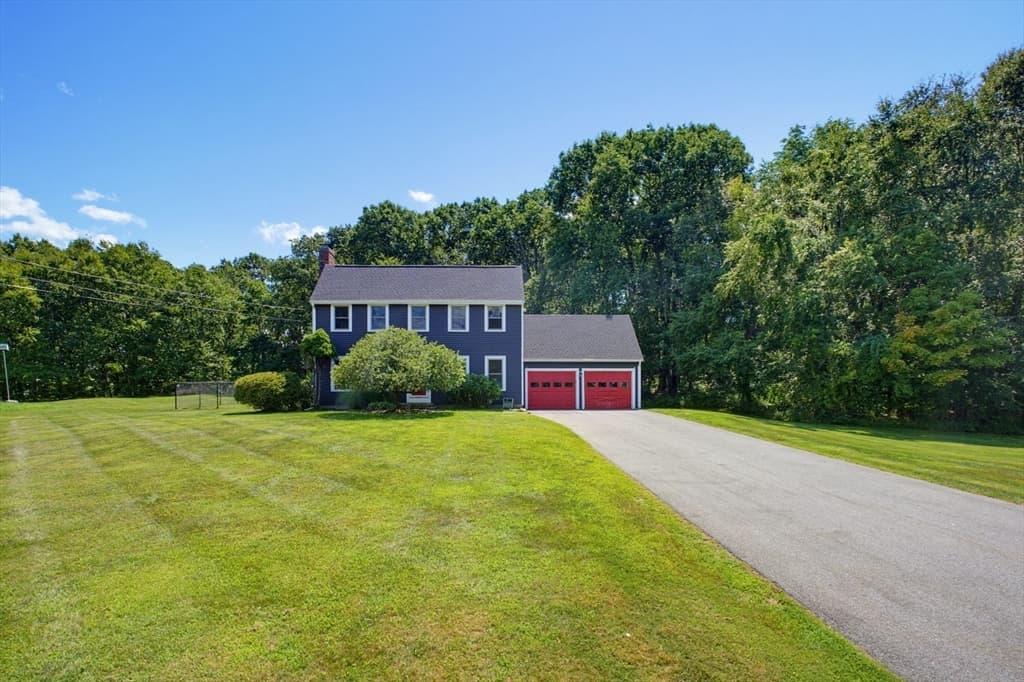 22 Purgatory Road, Sutton MA 01590