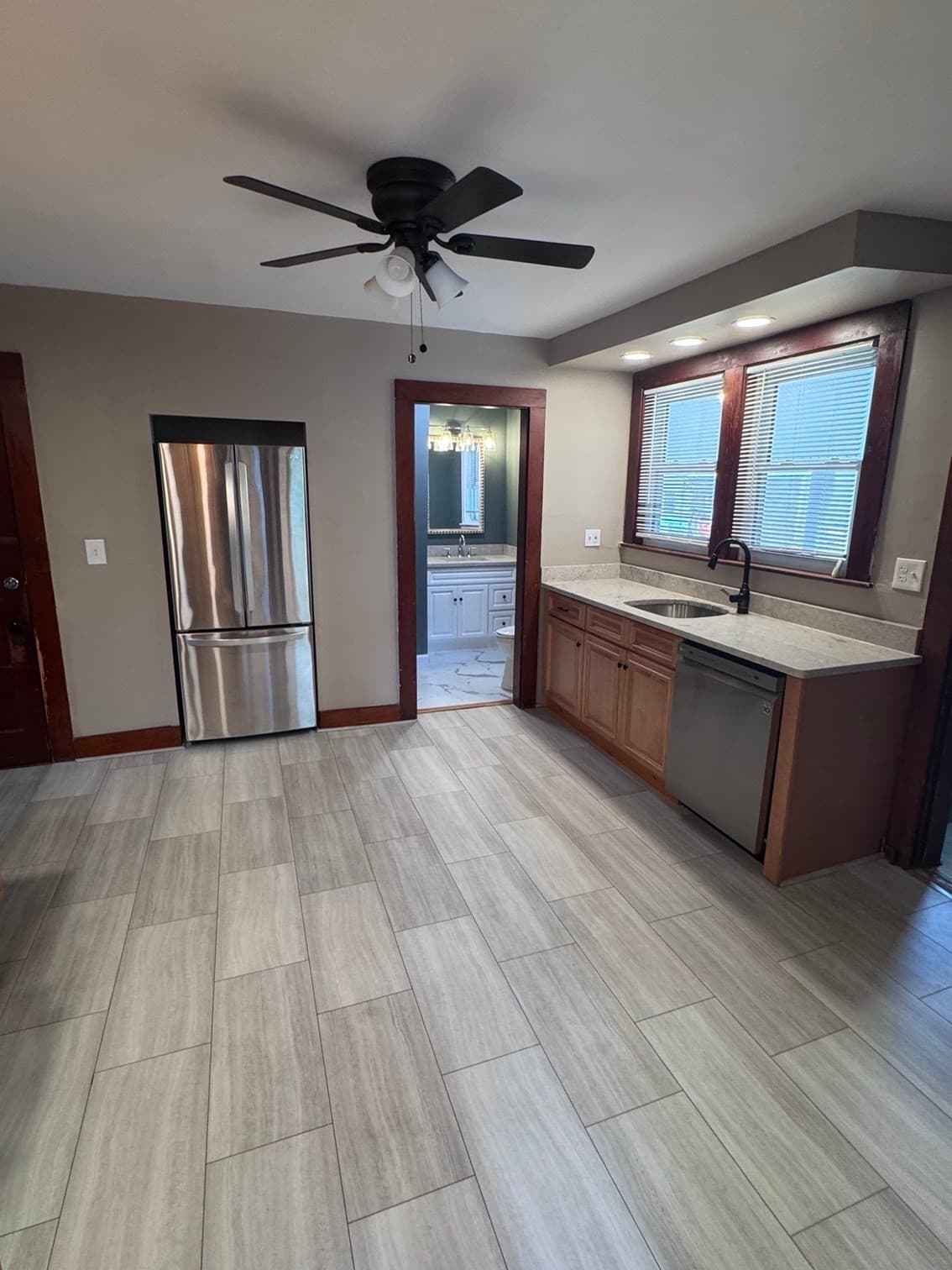 8 Harding St # B, Grafton MA 01560