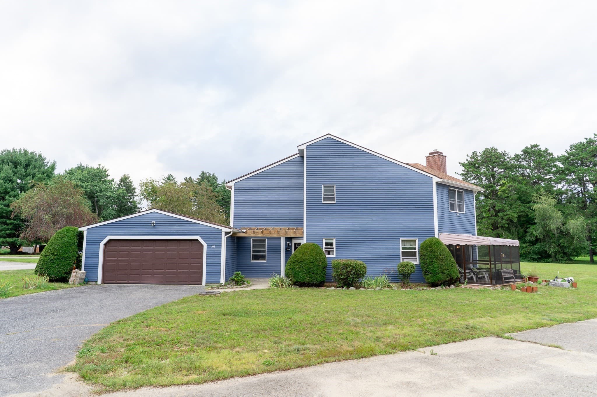 Condominium at 104 Brunnell Ave # 104, Brookfield MA 01506, Brookfield, photo 2 of 23