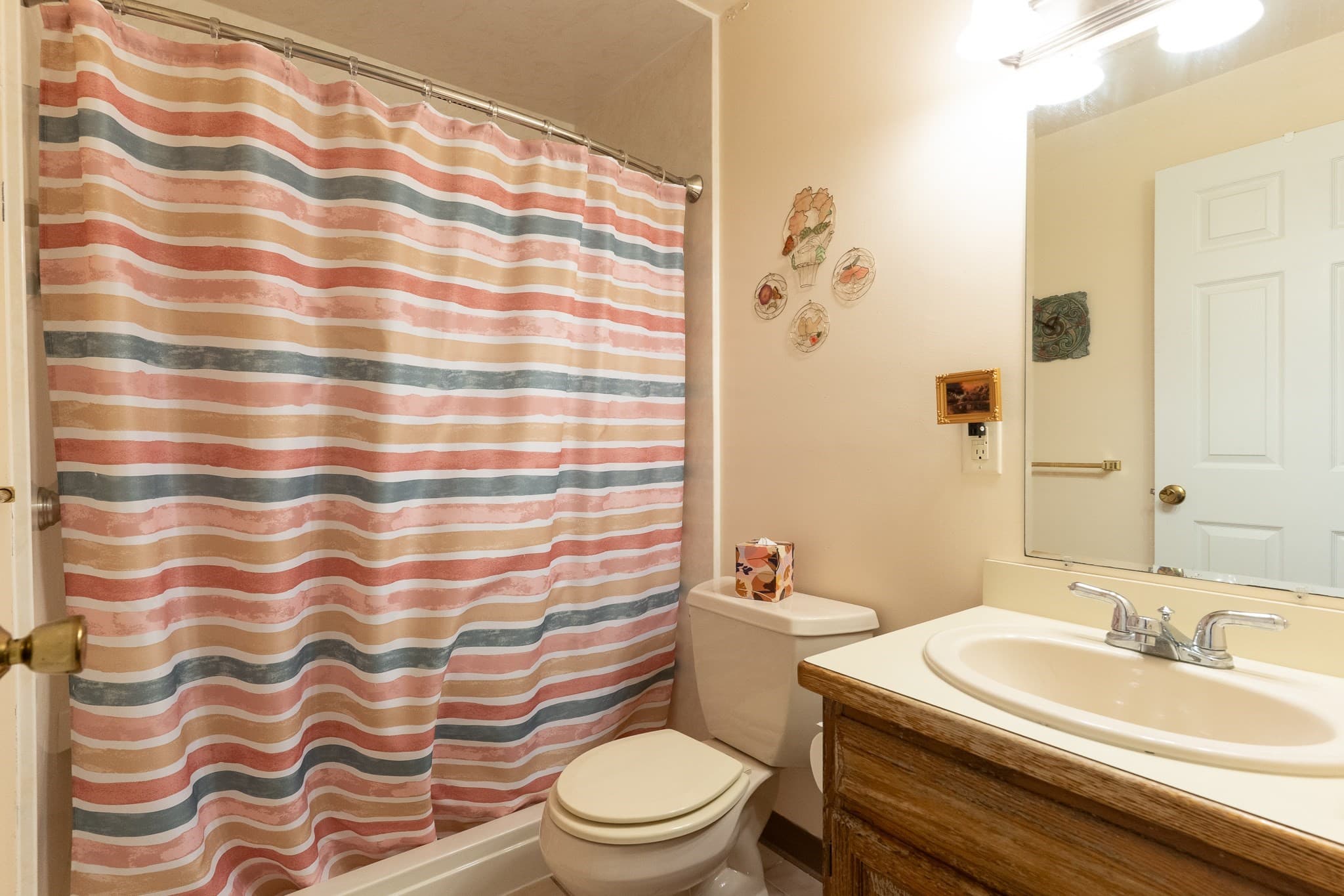 Condominium at 104 Brunnell Ave # 104, Brookfield MA 01506, Brookfield, photo 17 of 23