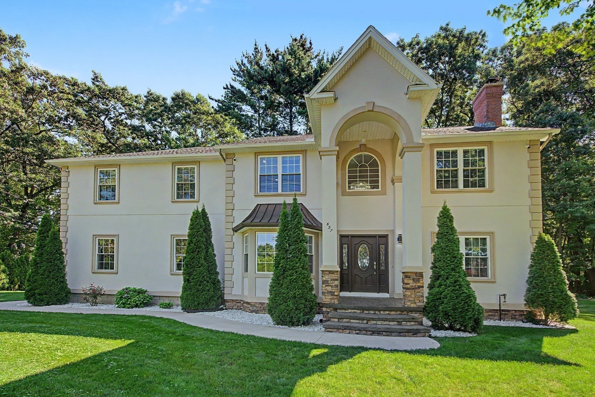 657 Silver St, Agawam MA 01001