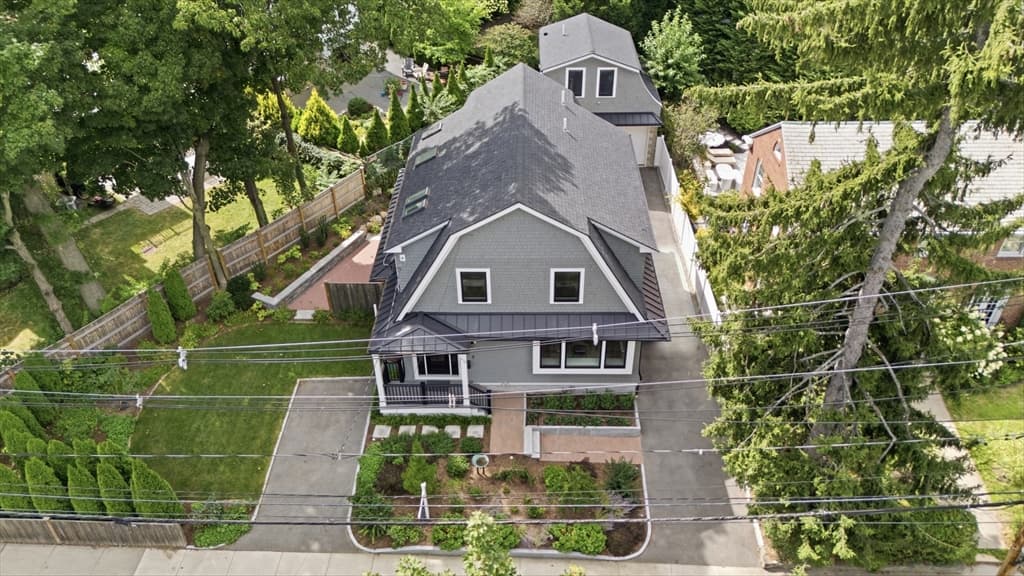 Single Family Residence at 579 Centre St, Newton MA 02458, Newton, photo 6 of 6