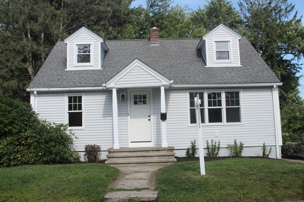 17 Didonato Ave, Webster MA 01570