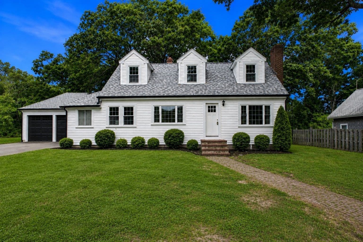 17 Winthrop Rd, Plymouth MA 02360