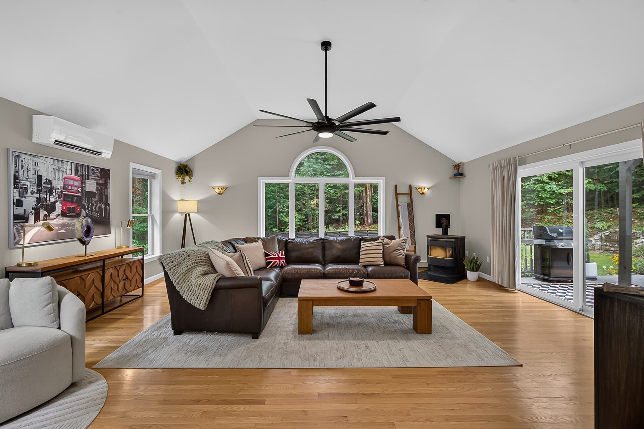 Single Family Residence at 7 Mossman Rd, Westminster MA 01473, Westminster, photo 4 of 32