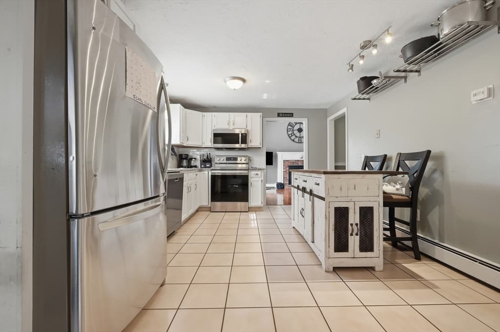 50 Conant St, Bridgewater MA 02324 photo 4