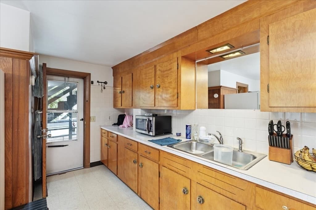 14 Atkinson St, Lawrence MA 01843 photo 16
