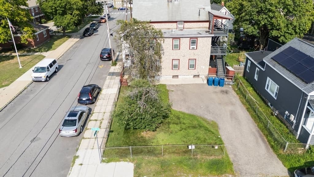 14 Atkinson St, Lawrence MA 01843 photo 4