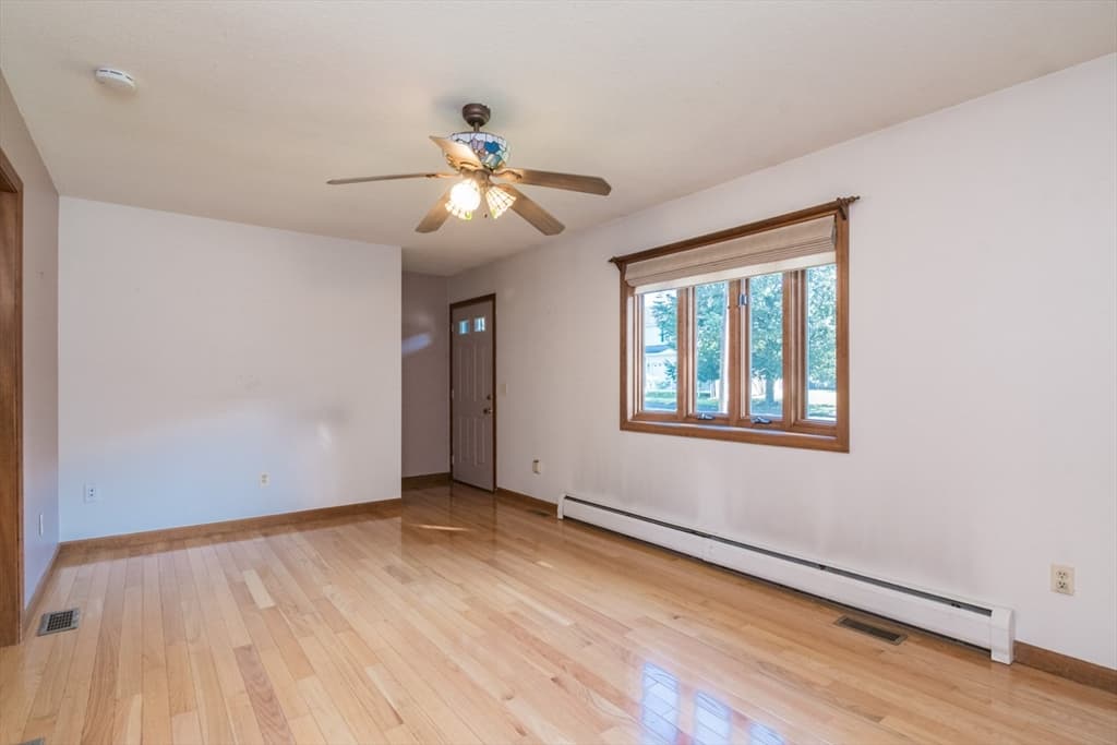 63 Tinkham Rd, Springfield MA 01129 photo 5