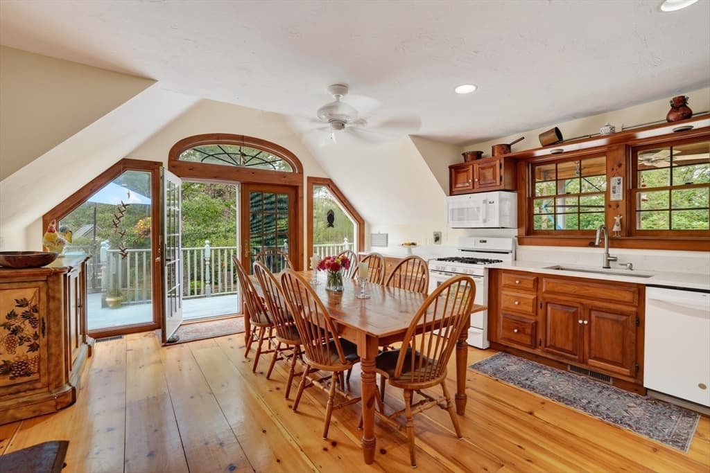 9 Codman Spring Road, Edgartown MA 02539 photo 4