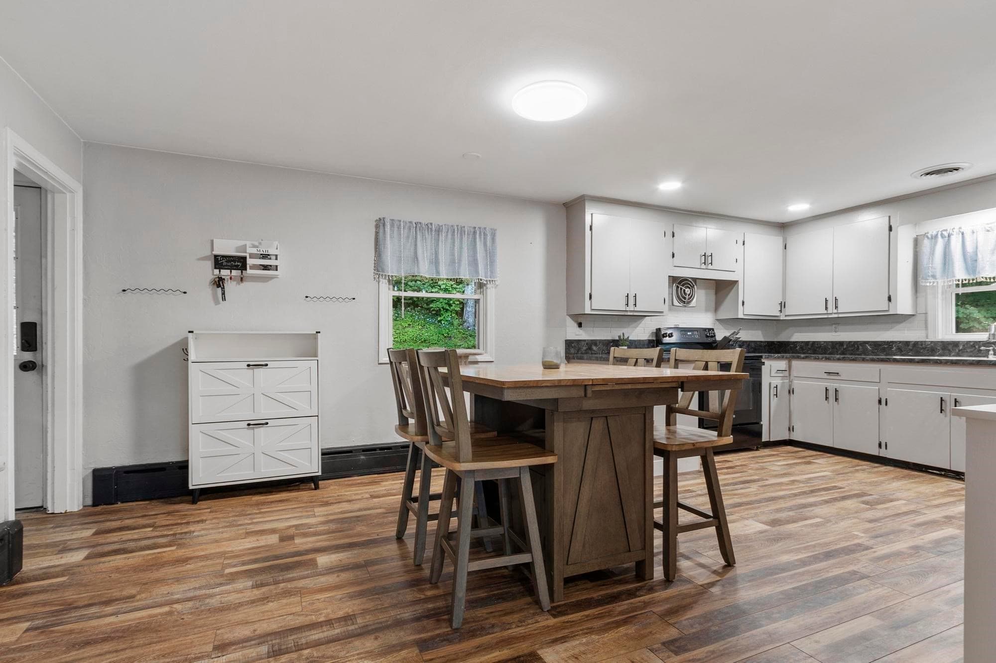 Single Family Residence at 149 North St, East Brookfield MA 01515, East Brookfield, photo 13 of 39
