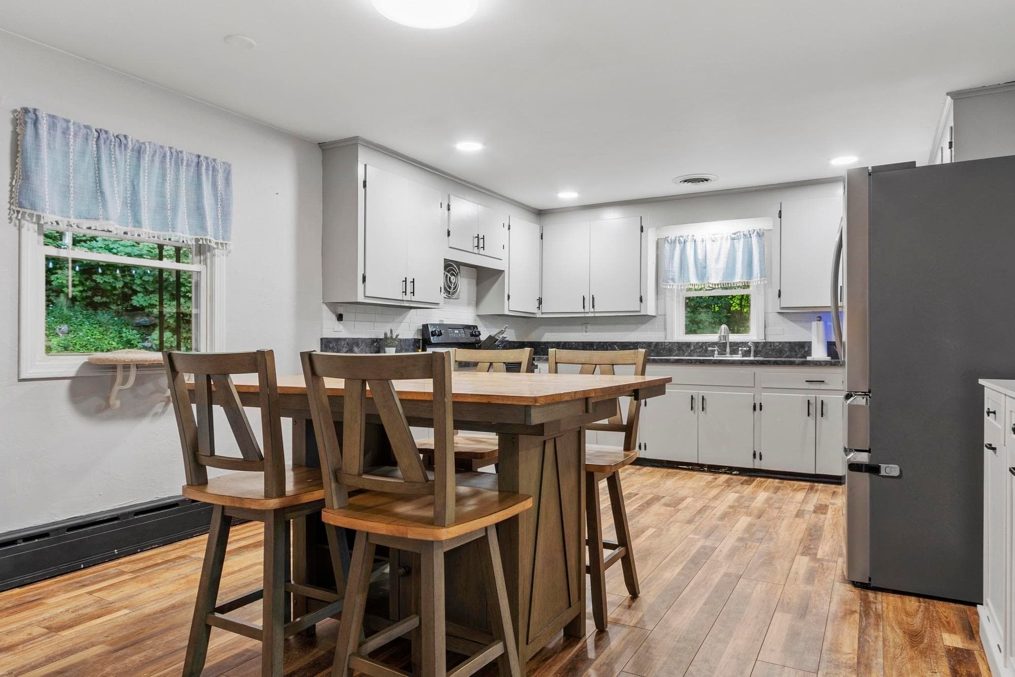 Single Family Residence at 149 North St, East Brookfield MA 01515, East Brookfield, photo 12 of 39
