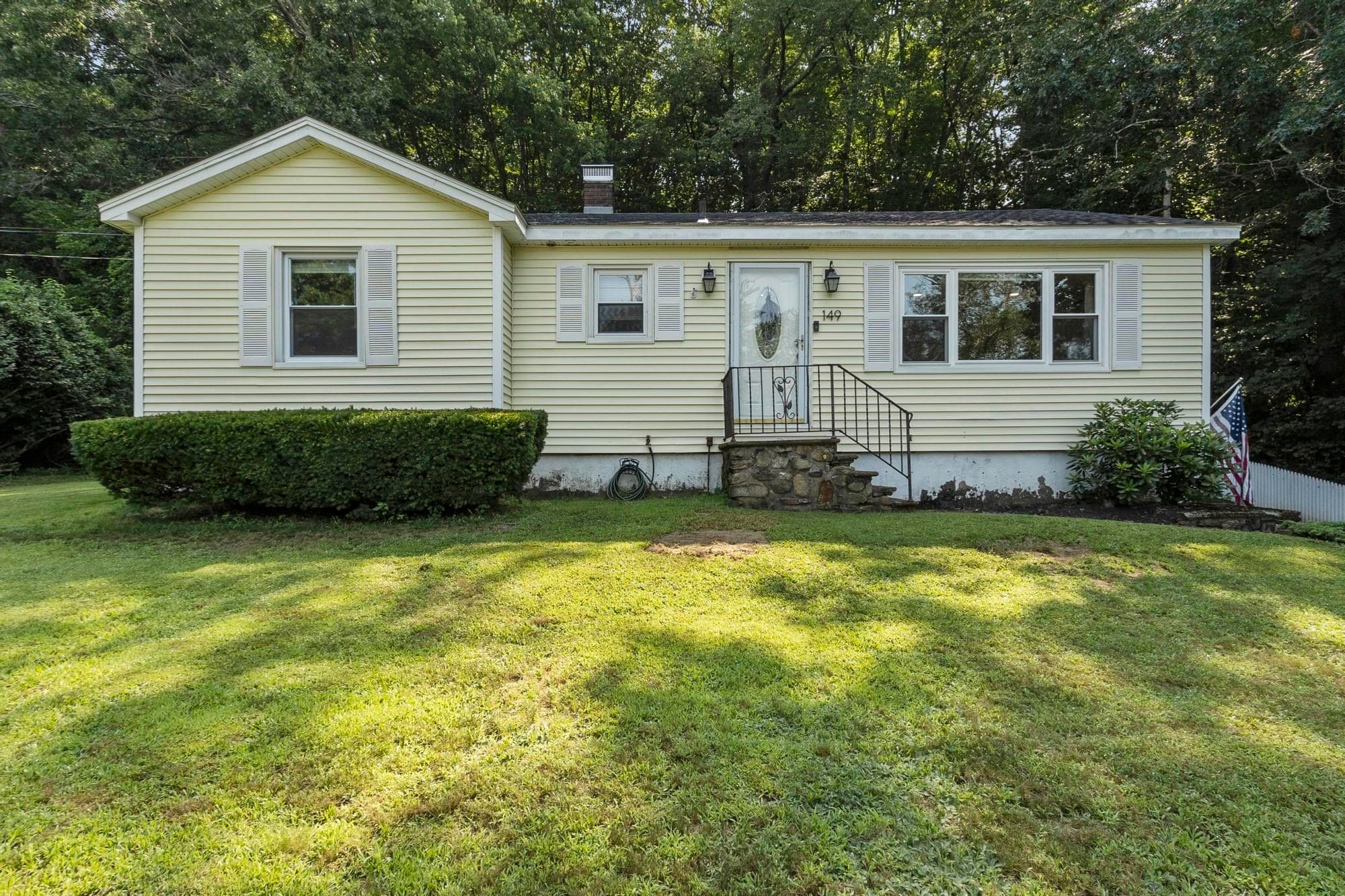 149 North St, East Brookfield MA 01515