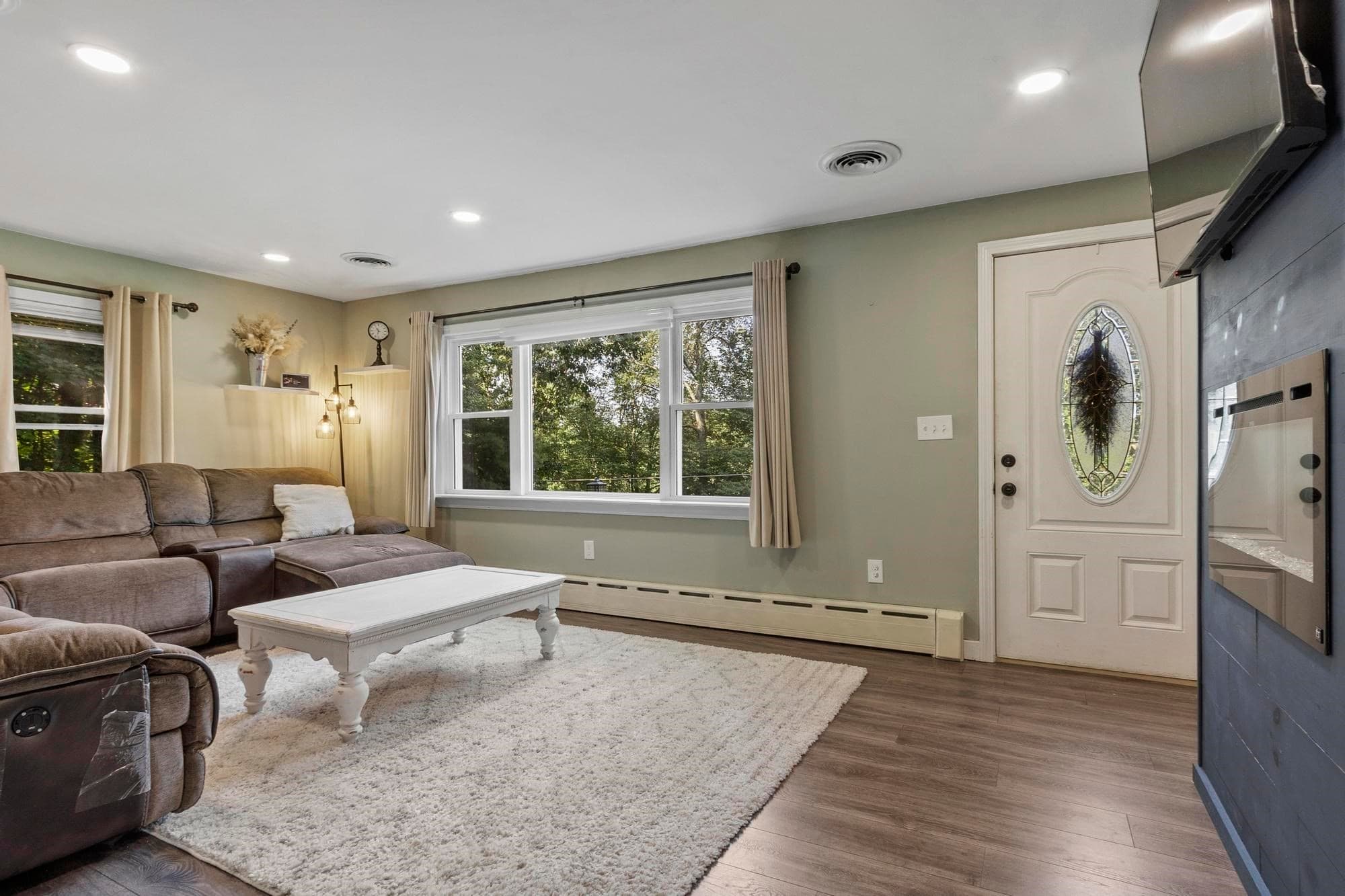 Single Family Residence at 149 North St, East Brookfield MA 01515, East Brookfield, photo 9 of 39
