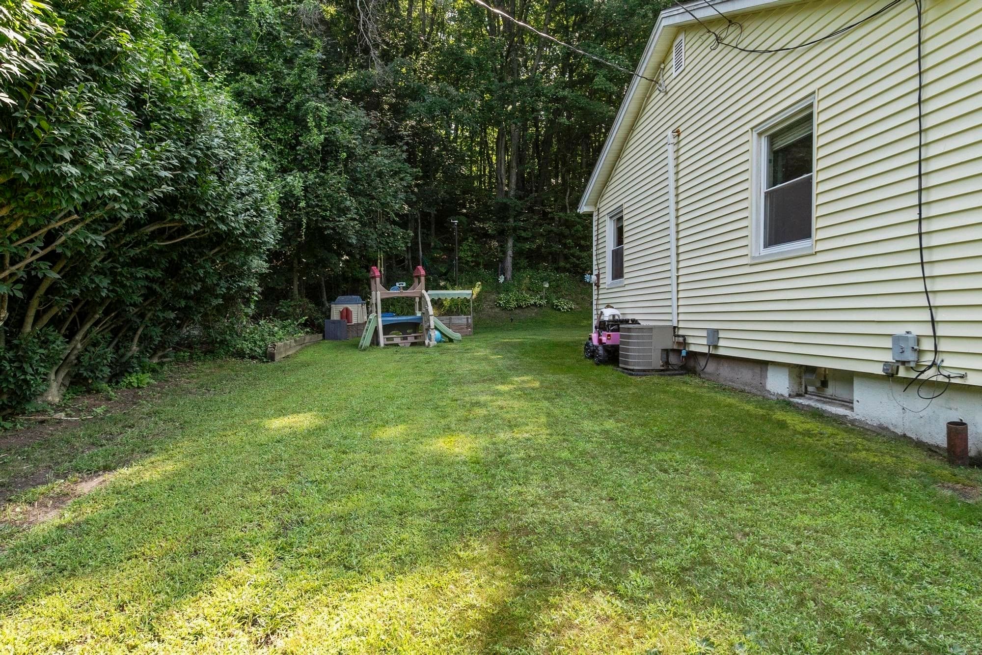Single Family Residence at 149 North St, East Brookfield MA 01515, East Brookfield, photo 30 of 39