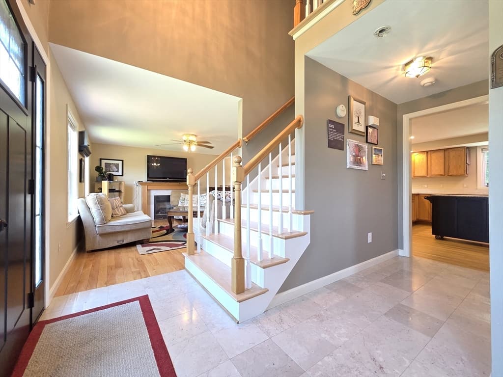 29 Cushing Rd, Webster MA 01570 photo 4